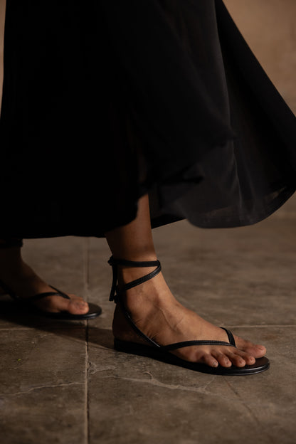 stylish black sandals for women