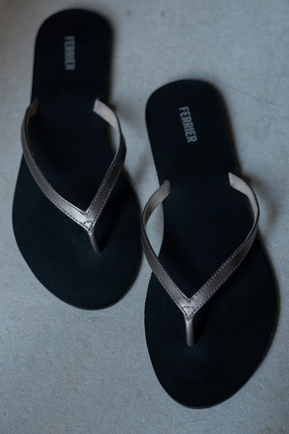 Comfortable flip-flops for women